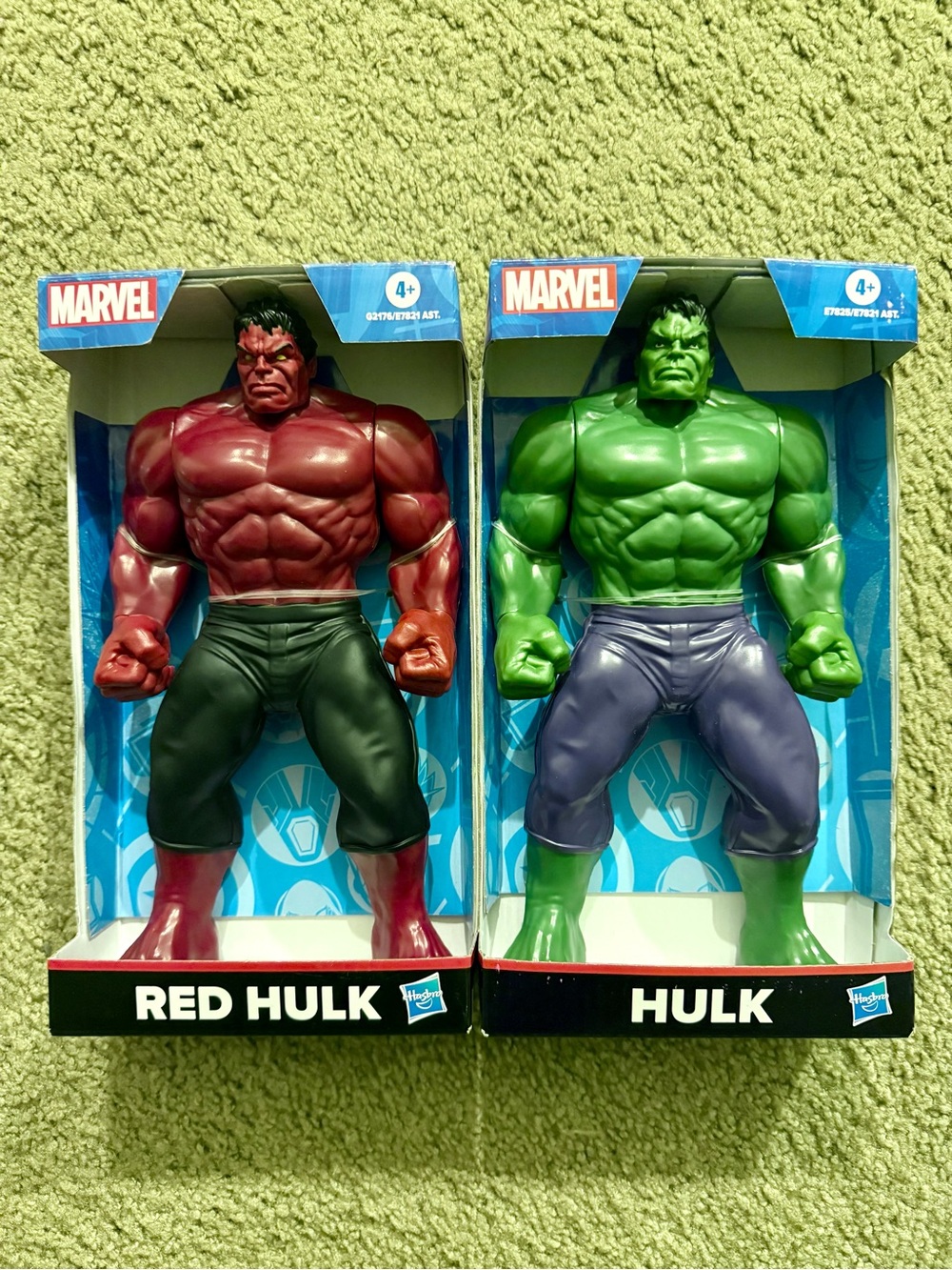 Marvel Red Hulk & Hulk Action Figures - Red, Green, Black, Purple
